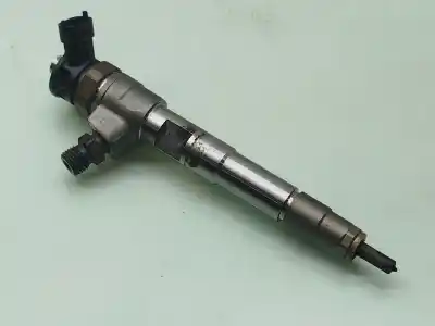 Second-hand car spare part INJECTOR for DACIA DUSTER (HM_) 1.5 DCI 115 4X4 (HMAD) OEM IAM references 166007427R  