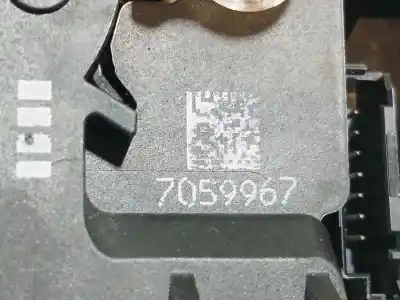 Second-hand car spare part left front door lock for bmw 1 (e81) 118 d oem iam references 51217202143 7059967 