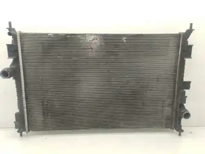Pezzo di ricambio per auto di seconda mano RADIATORE D ACQUA per PEUGEOT 3008 SUV (MC_, MR_, MJ_, M4_) 1.5 BLUEHDI 130 Riferimenti OEM IAM 9675747980  