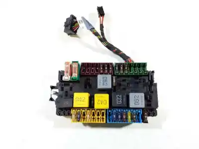 Gebrauchtes Autoersatzteil RELAIS SICHERUNGSKASTEN Multifunktionsrelais zum MERCEDES-BENZ VITO TOURER (447)  OEM-IAM-Referenzen A2469067100  