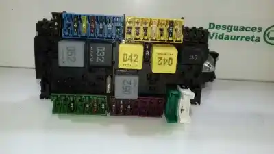 Gebrauchtes Autoersatzteil RELAIS SICHERUNGSKASTEN Multifunktionsrelais zum MERCEDES-BENZ VITO TOURER (447)  OEM-IAM-Referenzen A2469067100  33271312
