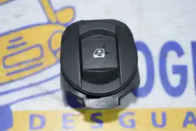 Peça sobressalente para automóvel em segunda mão BOTÃO / INTERRUPTOR ELEVADOR VIDRO DIANTEIRO DIREITO por RENAULT VEL SATIS (BJ0_)  Referências OEM IAM 8200167229  8200167229 Peça sobressalente para automóvel em segunda mão BOTÃO / INTERRUPTOR ELEVADOR VIDRO DIANTEIRO DIREITO por RENAULT VEL SATIS (BJ0_)  Referências OEM IAM 8200167229  8200167229