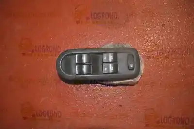 Second-hand car spare part left front power window switch for renault megane ii sedán (lm0/1_) 1.5 dci (lm1e) oem iam references 8200315033