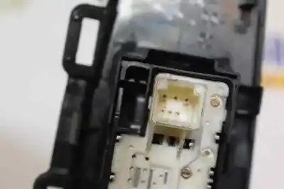 Pezzo di ricambio per auto di seconda mano comandi alzacristalli posteriore sinistro per toyota prius (zvw30) 1.8 73kw riferimenti oem iam 7427247060  7427247060