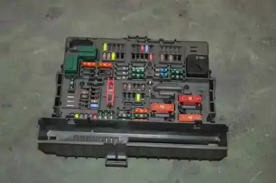 Peça sobressalente para automóvel em segunda mão caixa de fusíveis e relés por bmw x1 (e84) 2.0 turbodiesel cat referências oem iam 61149119445
