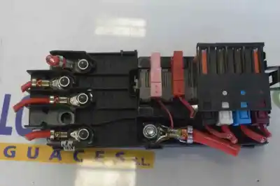 Pièce détachée automobile d'occasion BOÎTES À FUSIBLES pour OTRAS MARCAS CLASE M  Références OEM IAM A2115452601  A1645450201