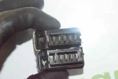 Second-hand car spare part left front power window switch for renault scenic rx4 (ja0) 1.9 dci salomon oem iam references 7700838099  7700838101