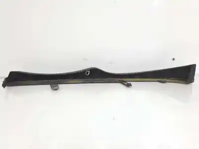 Peça sobressalente para automóvel em segunda mão moldura do farol direito por bmw 3 (e46) 320 d referências oem iam 51137043410  51137043410