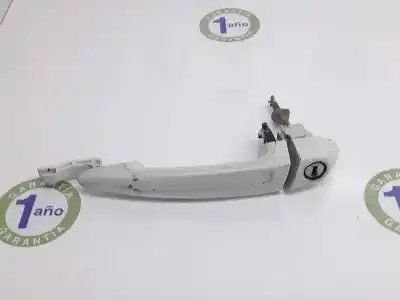 Peça sobressalente para automóvel em segunda mão puxador exterior dianteiro esquerdo por bmw serie 1 berlina 2.0 16v d referências oem iam 51217207551