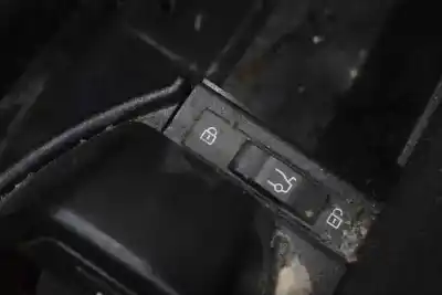Автозапчасти б/у центральный подлокотник за bmw 7 (e65, e66, e67) 730 ld ссылки oem iam 51168223326  51167137431