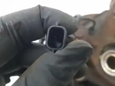 Автозапчастина б/у передній прав для renault twingo ii (cn0_) 1.2 16v (cn04, cn0a, cn0b) посилання на oem iam 400140305r  400140305r