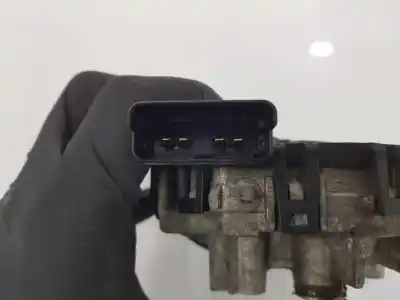 Автозапчастина б/у двигатель передніх склоочисників для renault twingo ii (cn0_) 1.2 16v (cn04, cn0a, cn0b) посилання на oem iam 7701064031  7701064031