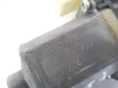 Автозапчасти б/у мотор стекла переднего правого за seat leon (5f1) 2.0 tdi ссылки oem iam 5q0959802b  5q0959802b