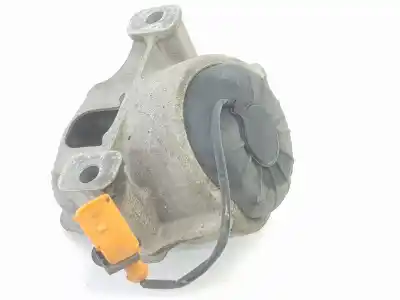 Second-hand car spare part engine support for audi a4 avant 2.0 16v tdi oem iam references 8r0199381b 8r0199381b 