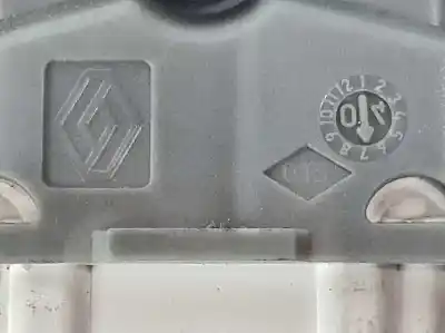 Автозапчастина б/у управління склами задніх правіх для renault espace iv (jk0/1_) 2.2 dci (jk0h) посилання на oem iam 8200315029  8200220510