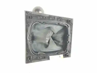 Pièce détachée automobile d'occasion pommeau de levier de vitesses pour audi a3 (8p) 1.9 tdi références oem iam 8p0863261d 8p0863278bq 
