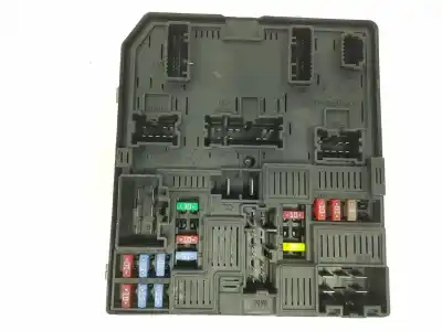 İkinci el araba yedek parçası röle/sigorta kutusu için nissan qashqai (j11) 1.6 cat 163 cv / 120 kw oem iam referansları 284b75na1a  284b75na1a