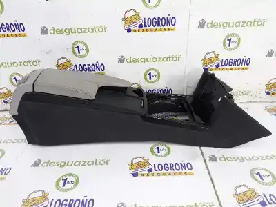 Recambio de automóvil de segunda mano de APOYABRAZOS CENTRAL para MERCEDES CLASE E LIM.  referencias OEM IAM A2046800179 A2046800179 