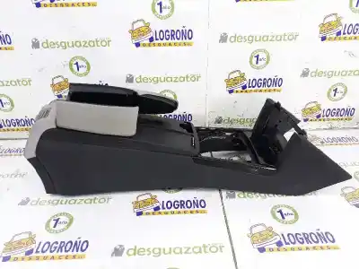 Second-hand car spare part center armrest for clase c clase e lim. 2.1 cdi oem iam references a2046800179  a2046800179