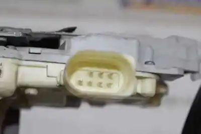 Автозапчастина б/у замок дверей заднього лівого для volkswagen passat variant (3c5) 1.9 tdi посилання на oem iam 3c4839015a  3c4839015a