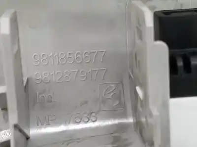 Автозапчасти б/у внутренний свет за citroen c3 (s desde 09/2009) 1.2 12v ссылки oem iam 9818840980  9818840980