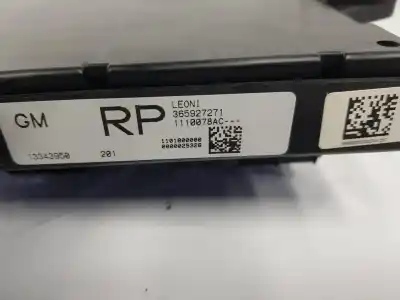 Second-hand car spare part fuse box unit for opel astra j lim. 2.0 16v cdti oem iam references 13343950  13343950
