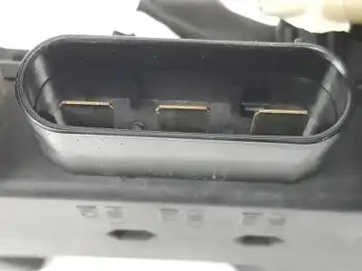 Second-hand car spare part fuse box unit for clase c clase c lim. 2.1 cdi oem iam references a2075400640  a2075400640