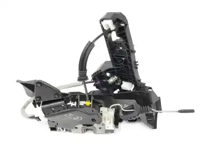 Second-hand car spare part front right door lock for clase c clase c lim. 2.1 cdi oem iam references a2047203035  a2047203035