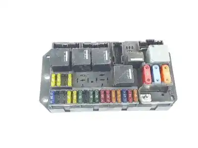 Автозапчасти б/у блок реле/предохранителей за land rover range rover (lm) 3.6 td v8 ссылки oem iam yqe500370