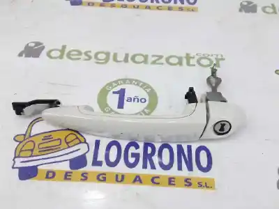 Peça sobressalente para automóvel em segunda mão puxador exterior dianteiro esquerdo por bmw serie 1 berlina 2.0 16v d referências oem iam 51217207551
