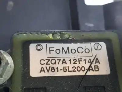 Автозапчастина б/у середній для ford focus lim. 2.0 tdci посилання на oem iam am5110723af  av615l200ab