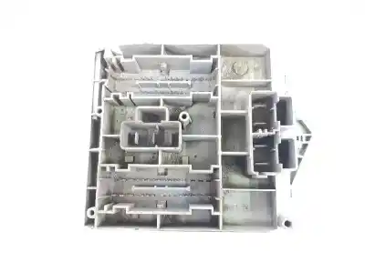 Second-hand car spare part fuse box unit for alfa romeo gt (937_) 1.9 jtd (937cxn1b) oem iam references 51742420  51742420