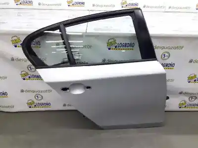 Recambio de automóvil de segunda mano de PUERTA TRASERA DERECHA para BMW SERIE 1 BERLINA  referencias OEM IAM 41527191018  