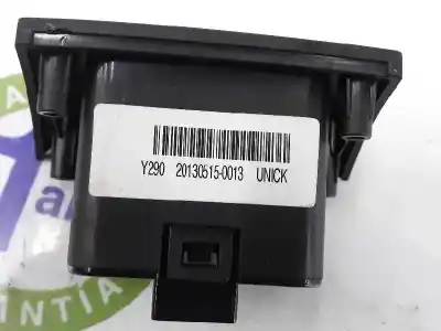 Pièce détachée automobile d'occasion écran multifonctions pour ssangyong rexton w 2.0 td références oem iam 8111008200  8111008200