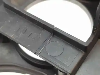 Автозапчасти б/у центральный подлокотник за mitsubishi outlander (cw0) 2.0 di-d cat ссылки oem iam 8011a085xa  8011a165xa