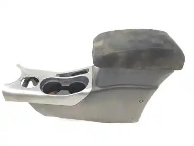 Автозапчасти б/у центральный подлокотник за mitsubishi outlander (cw0) 2.0 di-d cat ссылки oem iam 8011a085xa  8011a165xa