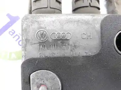 Автозапчасти б/у рычаг переключения передач за volkswagen caddy ka/kb (2k) 1.9 tdi ссылки oem iam 1k0711061a  1k0711061a