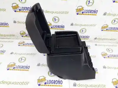 Автозапчастина б/у центральний подлокник для mitsubishi montero (v80/v90) 3.2 di-d cat посилання на oem iam 8011a521xa  8011a523xa