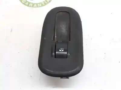Peça sobressalente para automóvel em segunda mão botão / interruptor elevador vidro dianteiro direito por renault master kasten 2.3 dci diesel cat referências oem iam 8200476809