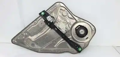 Peça sobressalente para automóvel em segunda mão ELEVADOR DE VIDROS TRASEIRO DIREITO por MERCEDES-BENZ CLASE C (W205) LIM.  Referências OEM IAM A2048204302  A2048204302