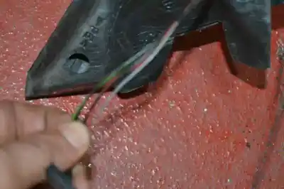 Peça sobressalente para automóvel em segunda mão espelho retrovisor direito por bmw 3 (e46) 320 d referências oem iam 51168245128  