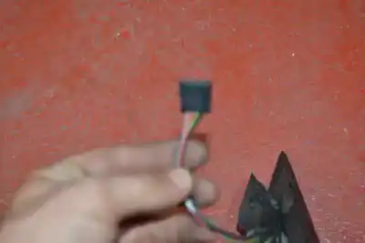 Second-hand car spare part right rearview mirror for bmw 3 (e46) 320 d oem iam references 51168245128  