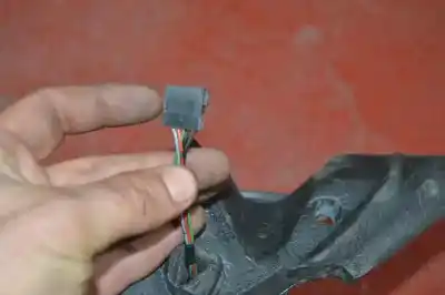 Peça sobressalente para automóvel em segunda mão espelho retrovisor direito por bmw 3 (e46) 320 d referências oem iam 51168245128  