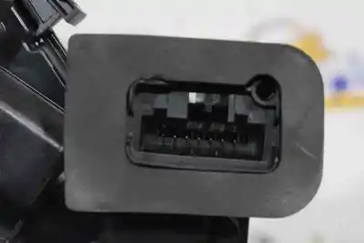 Pezzo di ricambio per auto di seconda mano serratura porta anteriore destra per skoda rapid (nh) 1.6 active [1.6 ltr. - 77 kw tdi dpf] riferimenti oem iam 5e1837016a  