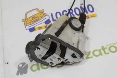 Автозапчастина б/у замок дверей заднього лівого для toyota prius (zvw30) 1.8 73kw посилання на oem iam 6906047070  6906047070