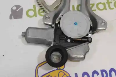 Pièce détachée automobile d'occasion léve glace avant droit pour toyota prius (zvw30) 1.8 73kw références oem iam 6980152070  6980152070