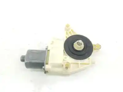Second-hand car spare part left front window motor for clase c clase c lim. 2.1 cdi oem iam references a2048200142  a2048200142