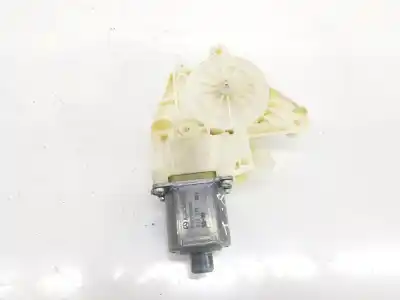 Second-hand car spare part left front window motor for clase c clase c lim. 2.1 cdi oem iam references a2048200142  a2048200142