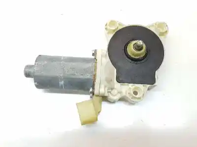 Tweedehands auto-onderdeel motor links voor ruit voor mercedes-benz cls (c219) cls 350 (219.357) oem iam-referenties 2118200542