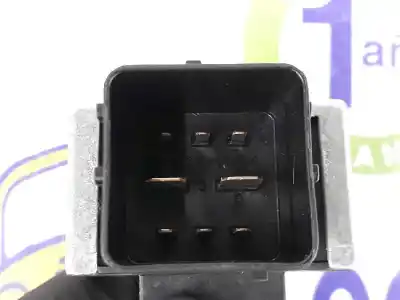 Second-hand car spare part glow plug for renault master iii furgoneta (fv) 2.3 dci 145 fwd (fv0e fv0f fv0h fv02 fv0m fv0s.... oem iam references 110678071r  110678071r